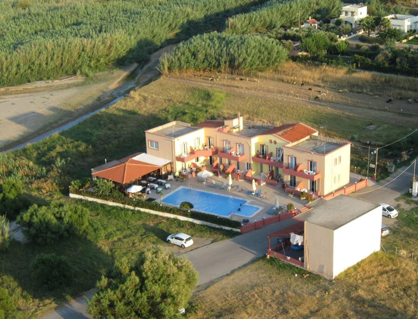 Haridimos Apartments Tavronitis Екстериор снимка