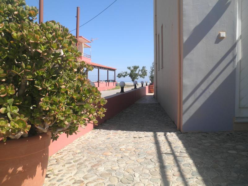 Haridimos Apartments Tavronitis Екстериор снимка