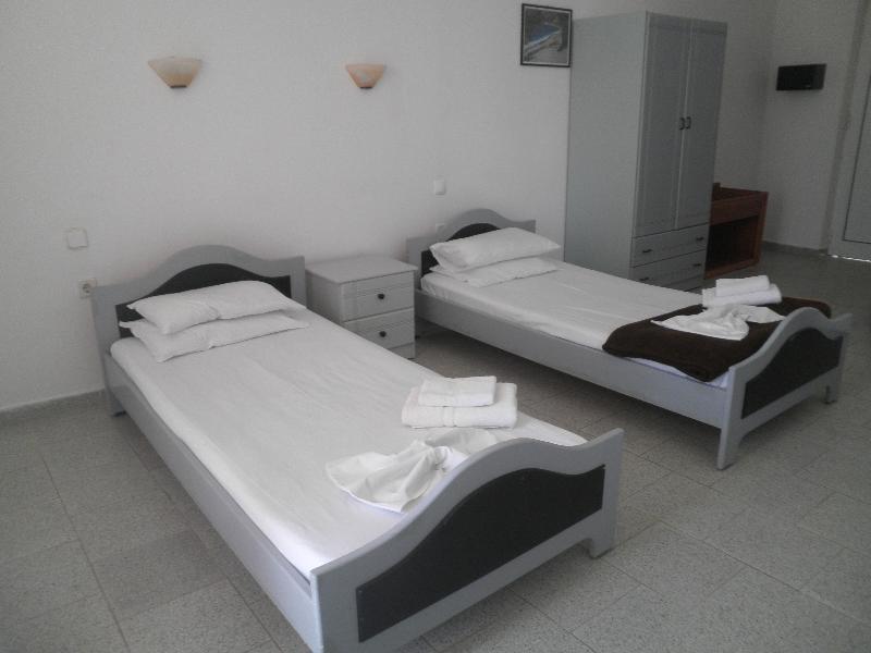 Haridimos Apartments Tavronitis Екстериор снимка