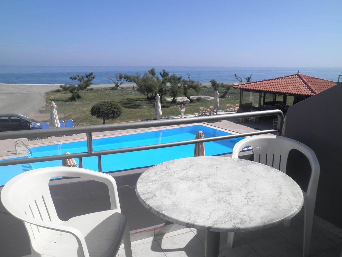 Haridimos Apartments Tavronitis Екстериор снимка