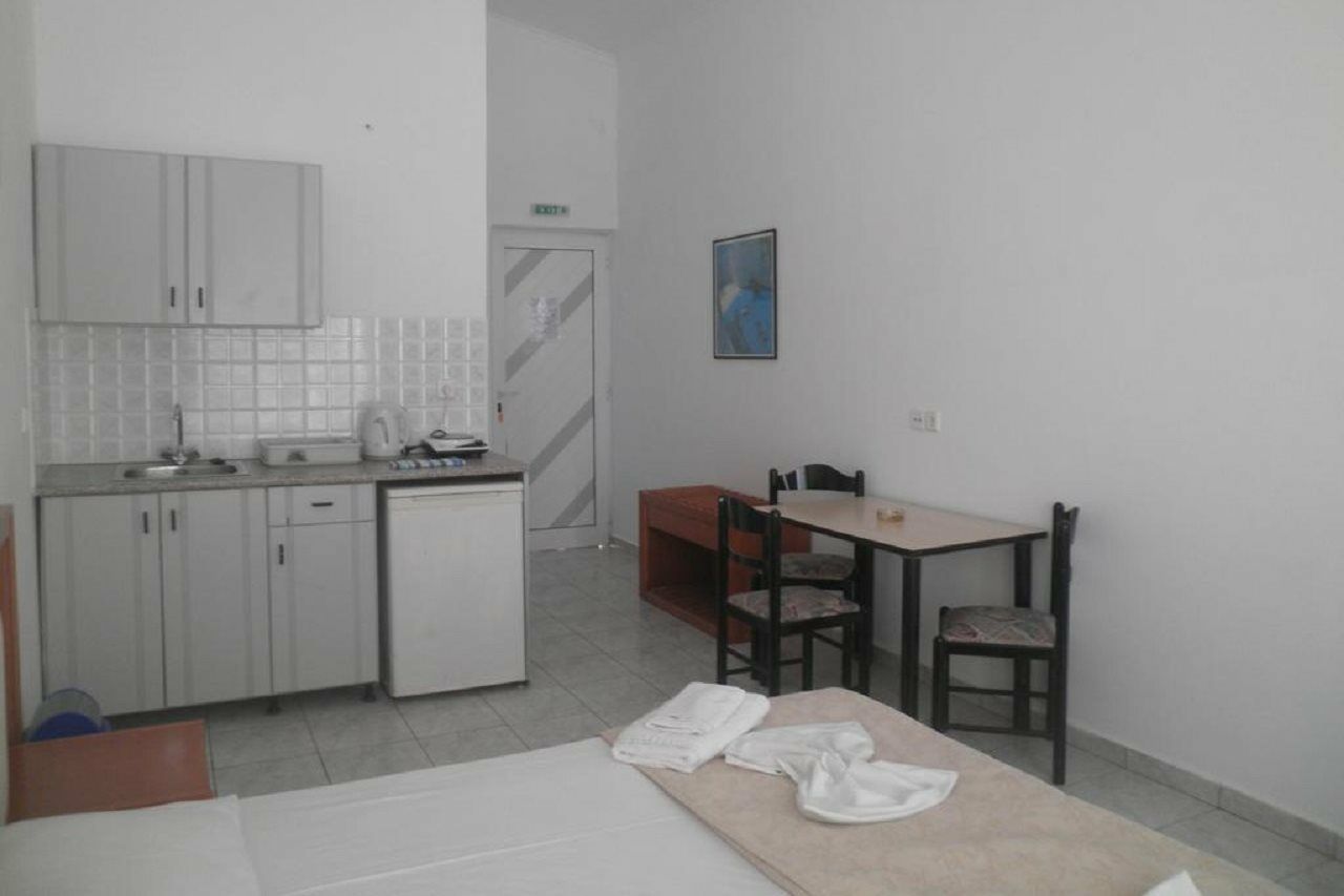 Haridimos Apartments Tavronitis Екстериор снимка
